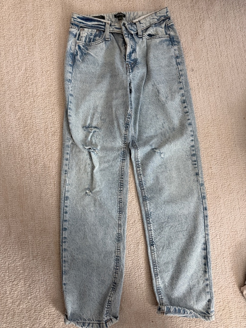 wild fable Light Wash Relaxed Fit Distressed Men’s Jeans